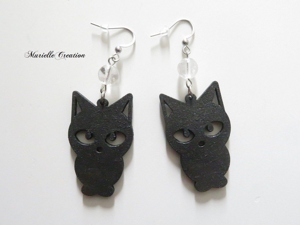 Boucles d'oreilles Cristal de roche et chat noir en bois de peuplier