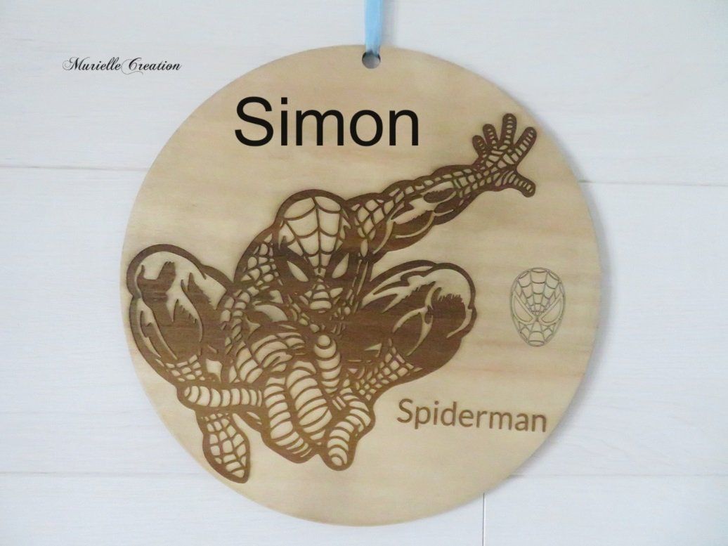 Grande plaque de porte en bois pour chambre enfant avec gravure Spiderman, à personnaliser 