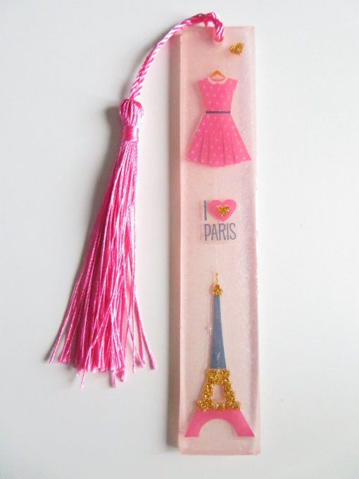 Marque-page 100% fait main en résine rose sur le thème de Paris, mode, shopping et pompon rose