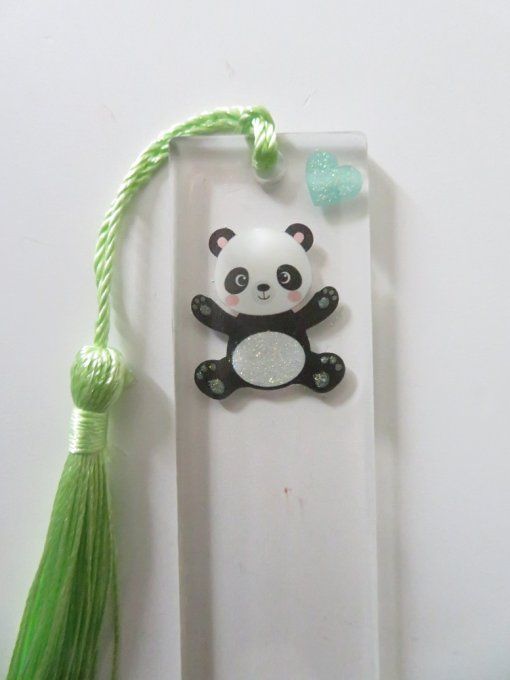 Marque-page 100% fait main en résine transparent, paillettes vert, panda et pompon "à personnaliser"